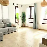 Lanzarote Cloclo - Private Heated Pool, Wifi, Private Parking Villa